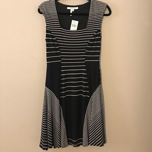 Max & Cleo cap sleeve dress